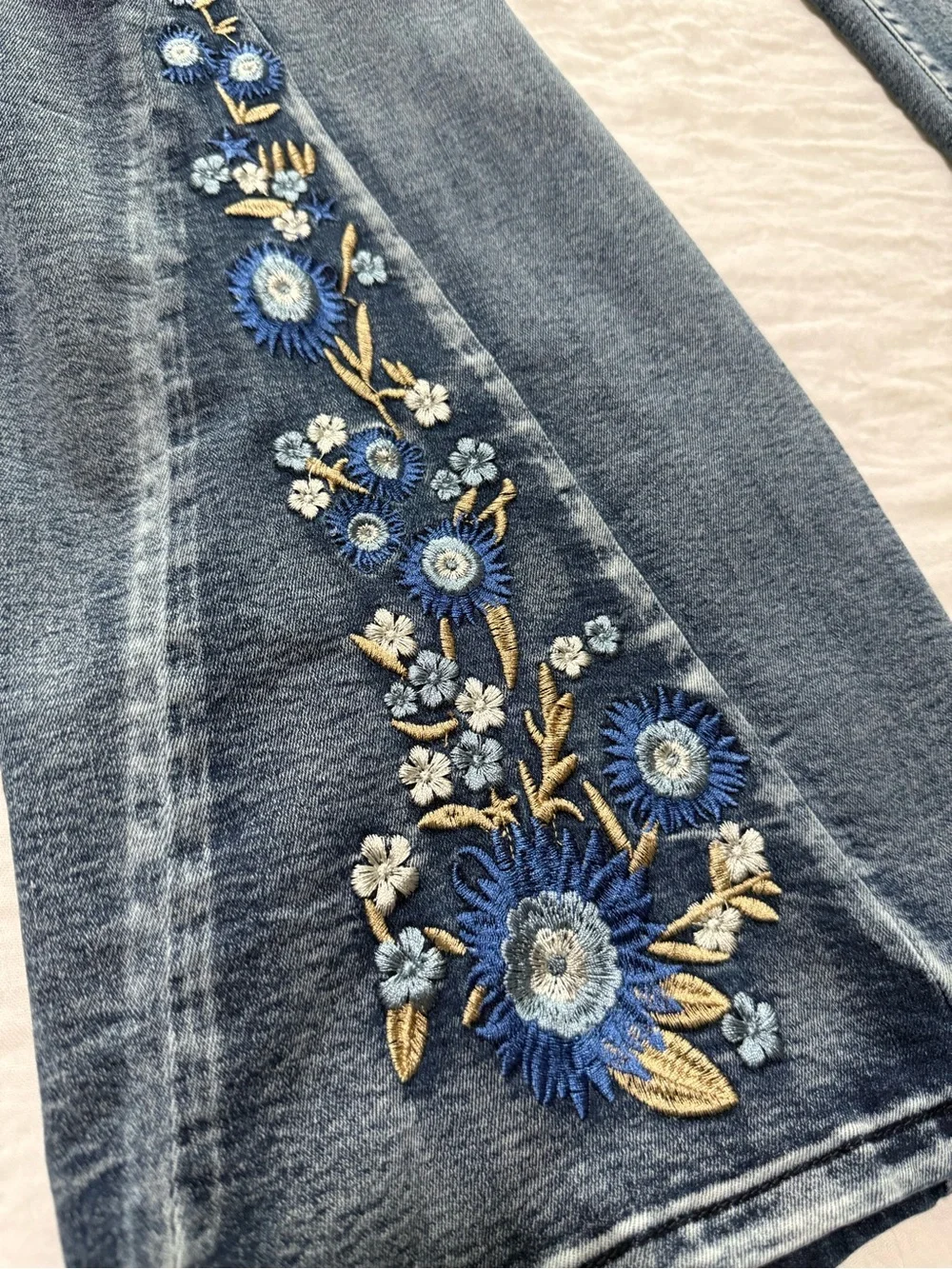 Fire & Rain Embroidered Flare Jeans 14 Boho Western Floral Denim
